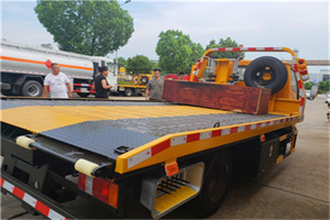 九龙坡附近拖车电话号码服务