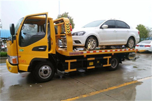 九龙坡附近拖车救援24小时服务热线